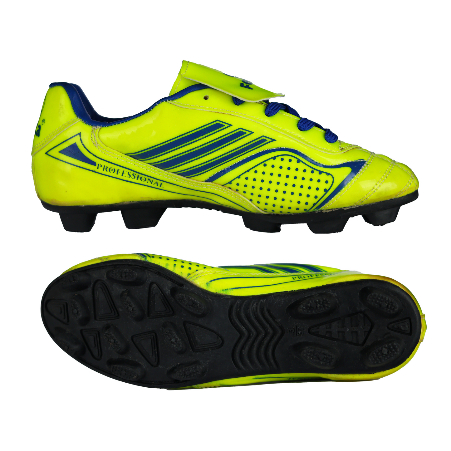 PROFESSIONAL: PU-PVC Soccer Shoe with Two-Tone TPU Sole